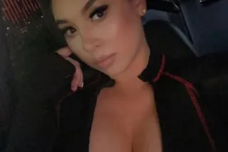 ♥♥♥💕NEW LATINA 🆕️ I’m a hot an... - Image 3