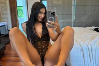 I ACCEPT CASH $50 💓Available F... - Image 1