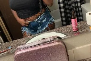 safe pretty sexy and indenpend... - Image 2